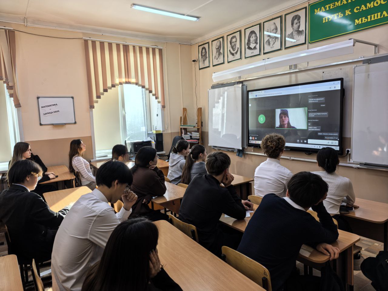 Продолжить обучение в Финансовом университете!